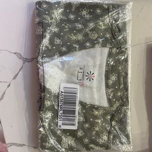 Isaac Mizrahi Live NWT M Floral Print T-Shirt